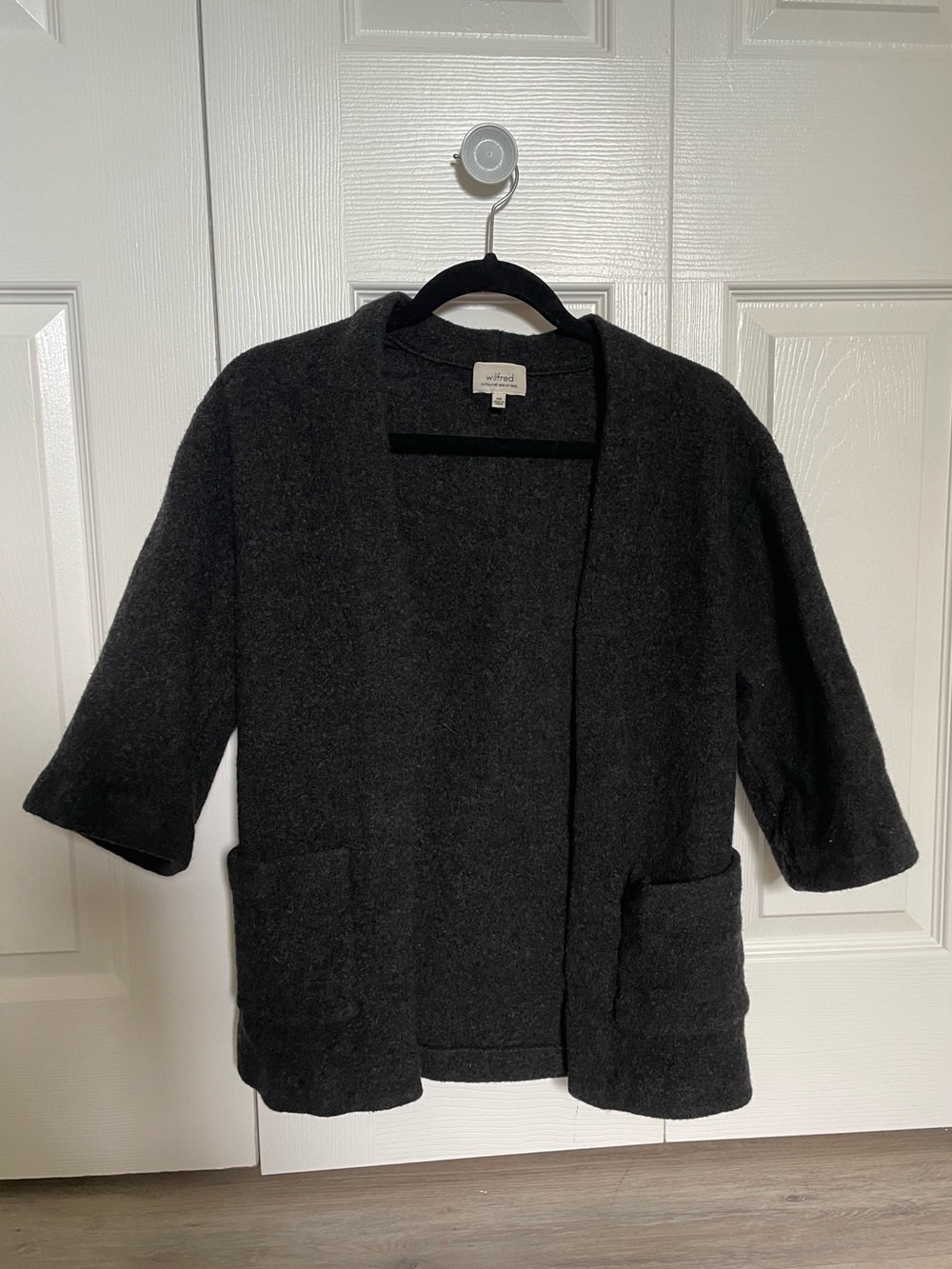 Aritzia Wilfred 100% Merino Wool Cardigan Size XXS